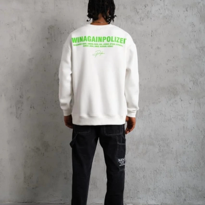 Oversize Sweatshirt – Beyaz Renk | Ön ve Sırt Baskılı, Üç İplik İçi Pamuklu Kumaş, Rahat Kalıp, Ribanalı Kışlık Sweat | Winagain Polizei Serisi - Beyaz