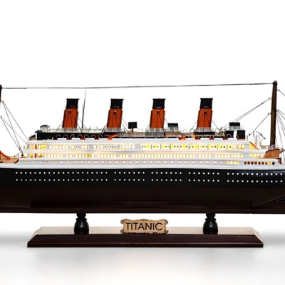 Özel Tasarım Ahşap Işıklı Titanik Gemi - Model 2 