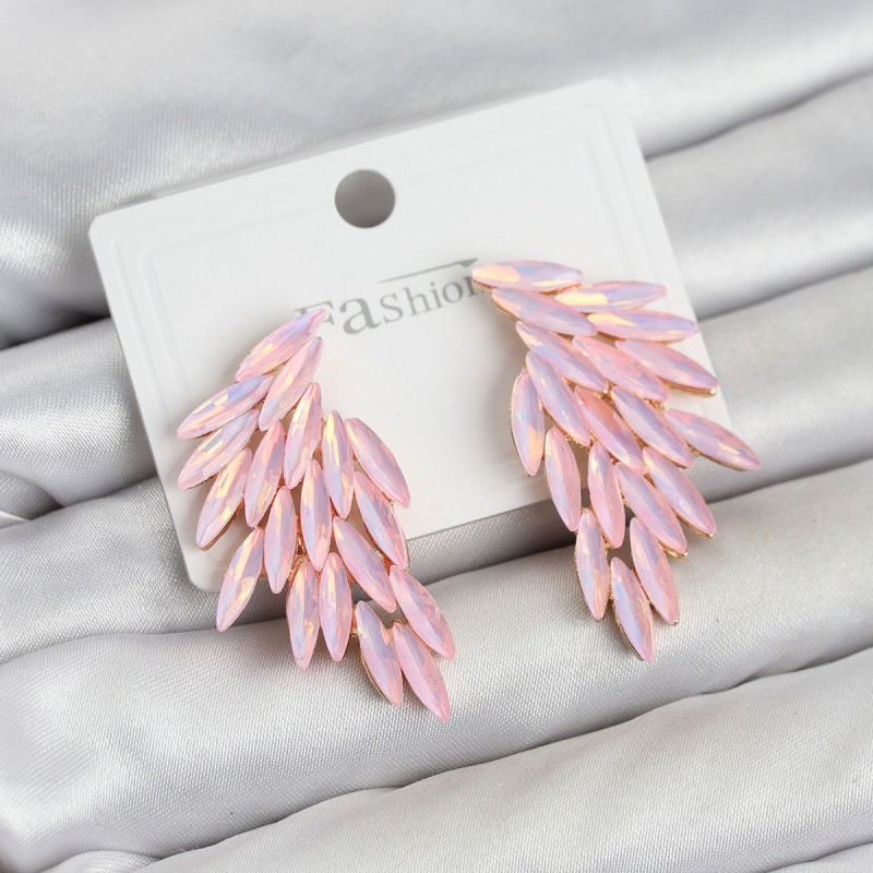 Pembe Renk Kristal Taşlı Kanat Küpe