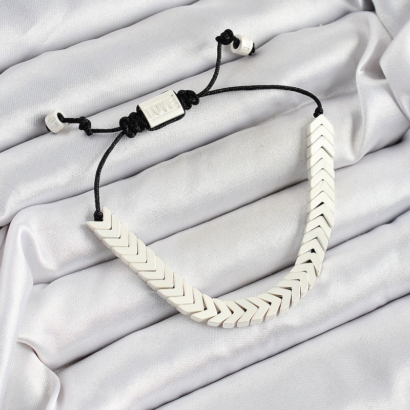 Pirinç Asansörlü Beyaz Juju Kadın Bileklik