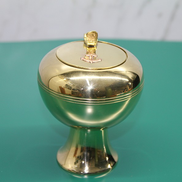 Pirinç Ayaklı Küllük 