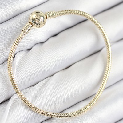 Pirinç Charm Topcuk Model Gold Renk Kadın Bileklik