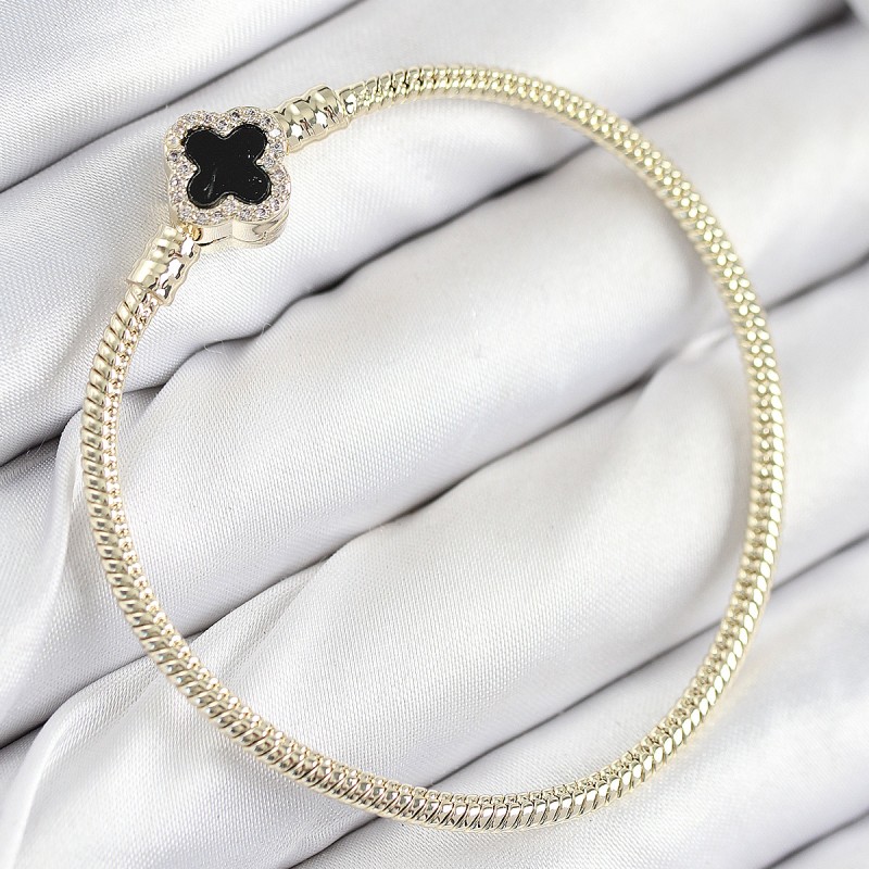 Pirinç Charm Zirkon Taşlı Yonca Model Gold Renk Kadın Bileklik