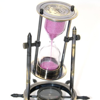 Pirinç Dümen Ve Pusula Tasarımı Tabanlı Kum Saati 