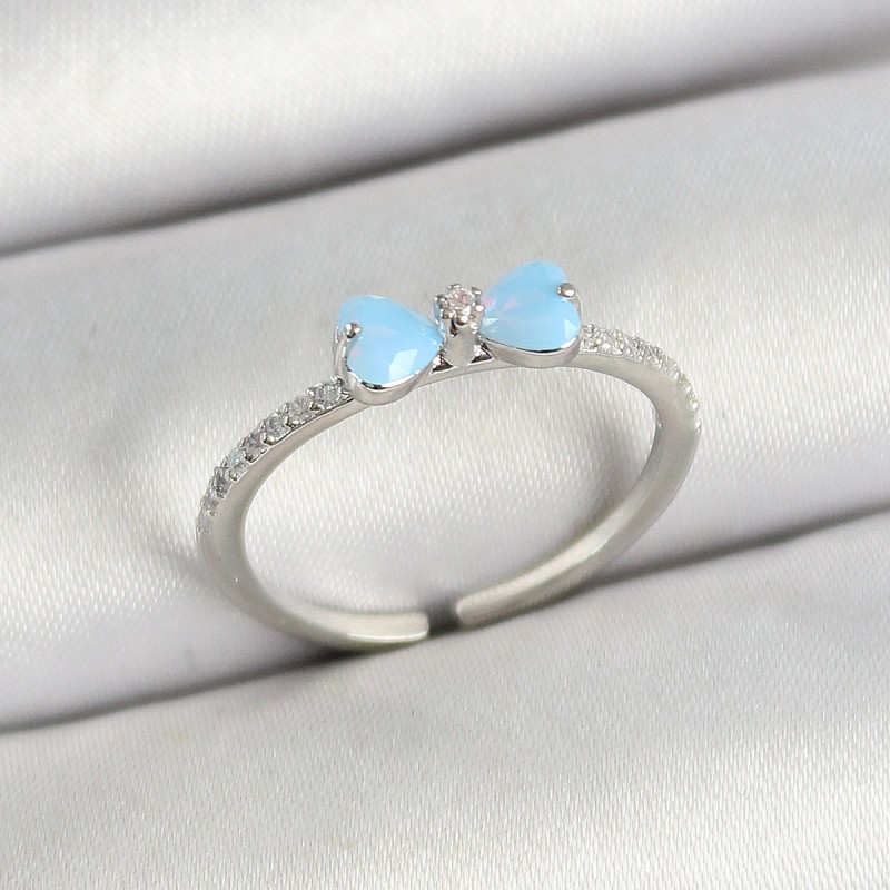 Pirinç Fiyonk Figürlü Zirkon Taşlı Gümüş Renk Ayarlanabilir Kadın Yüzük