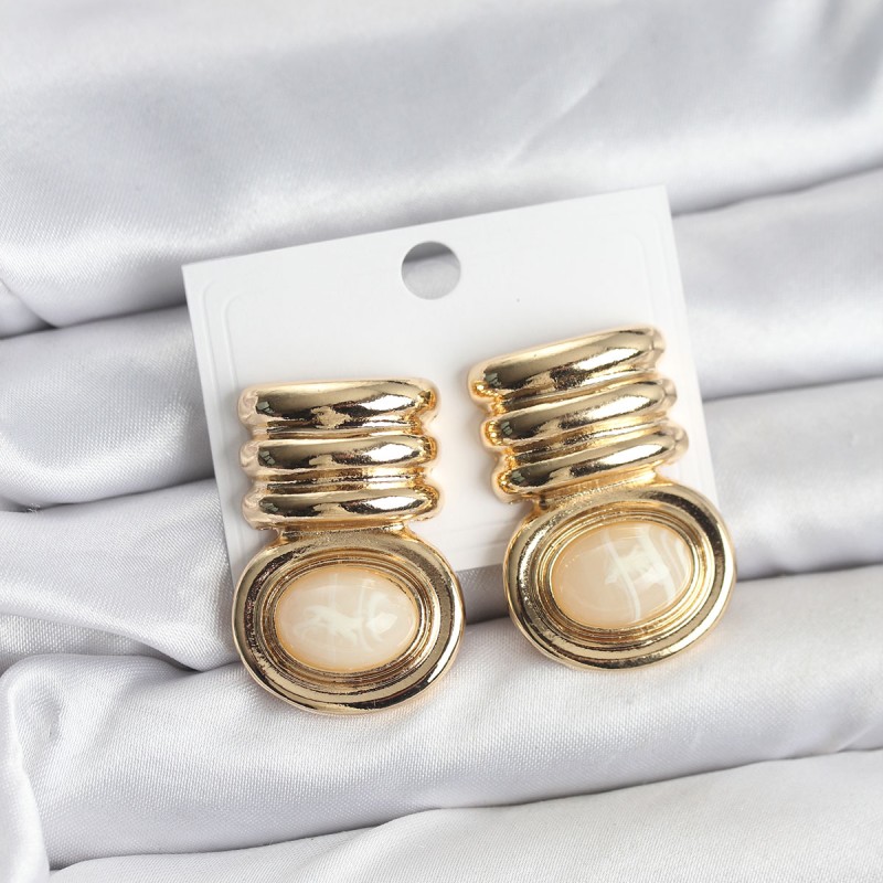 Pirinç Gold Krem Renk Vintage Kadın Küpe