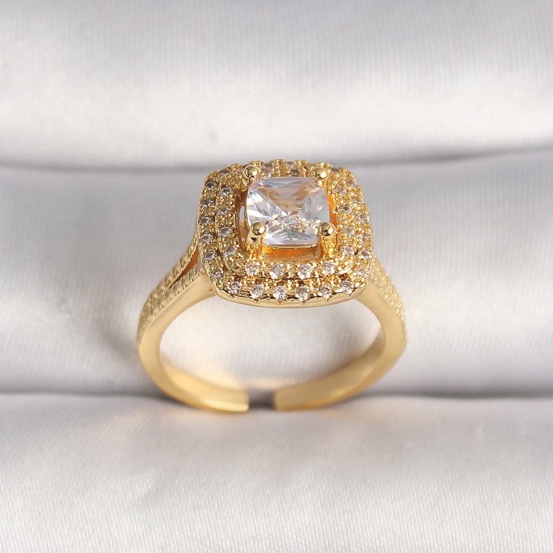 Pirinç Gold Renk Ayarlanabilir Baget Zirkon Taş Model Kadın Yüzük