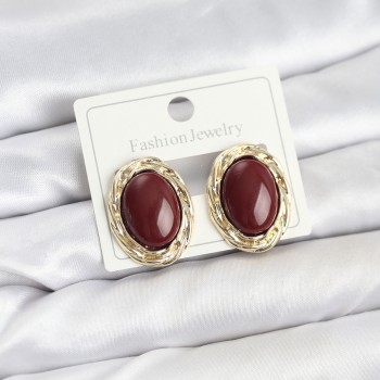 Pirinç Gold Renk Bordo Model Vintage Kadın Küpe