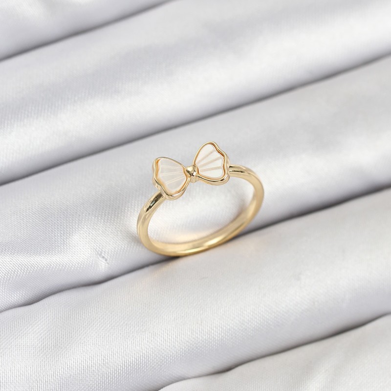 Pirinç Gold Renk Fiyonk Model Kadın Yüzük