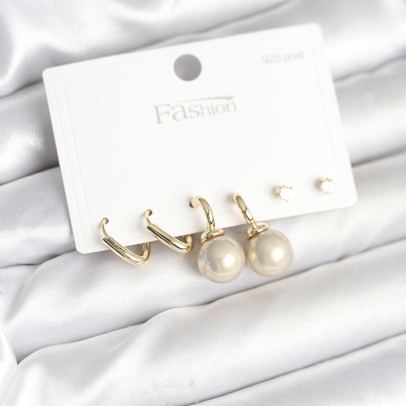 Pirinç Gold Renk İnci Detaylı 925 Gümüş Çivili Kadın Küpe Seti