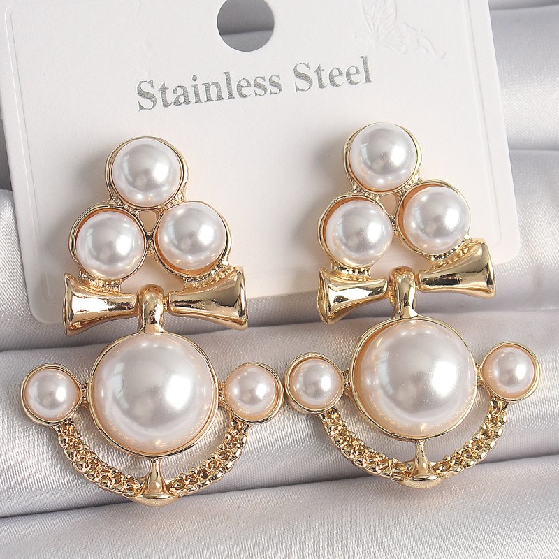 Pirinç Gold Renk İncili Çapa Model Kadın Küpe