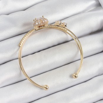 Pirinç Gold Renk Kalpli Zirkon Taşlı Kadın Bileklik