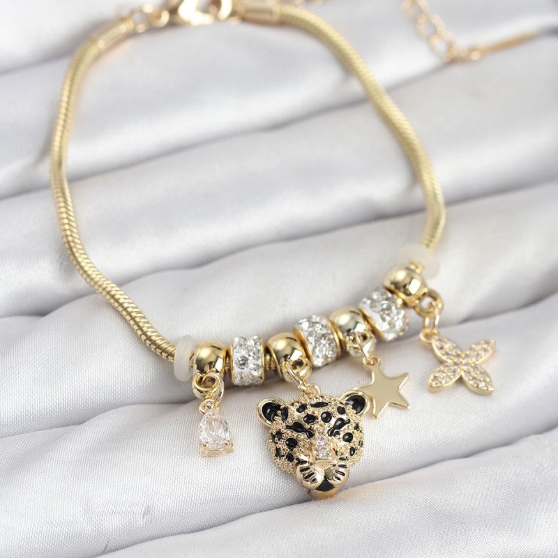 Pirinç Gold Renk Kaplan Model Charmlı Kadın Bileklik