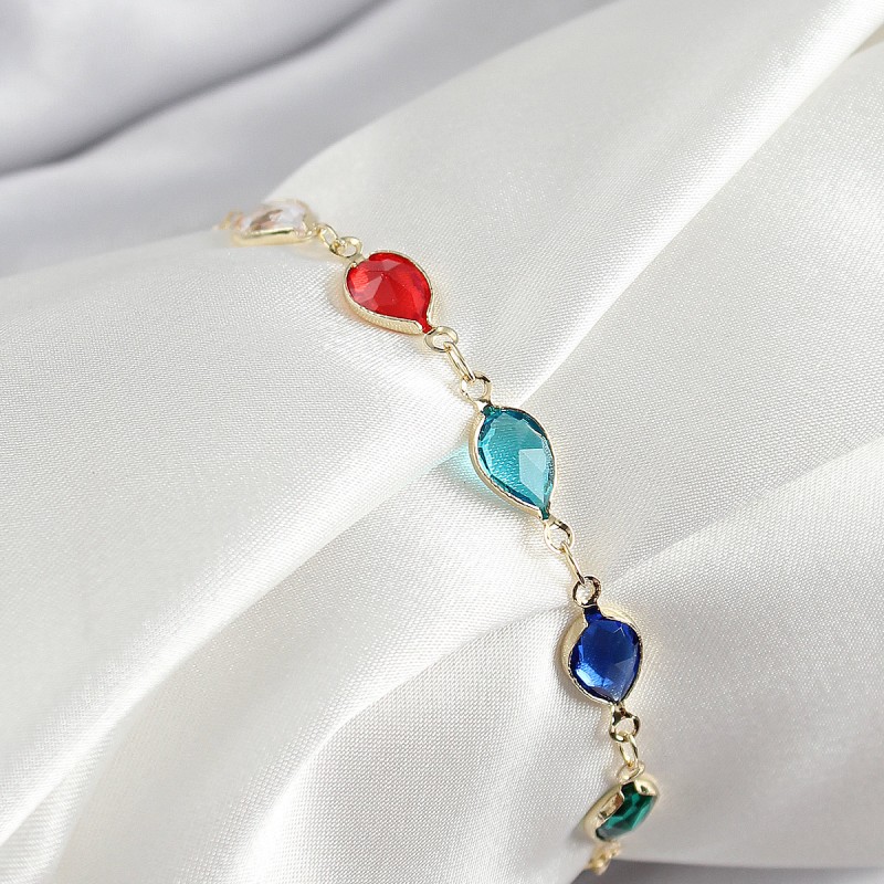 Pirinç Gold Renk Karışık Damla Zirkon Taşlı Kadın Bileklik