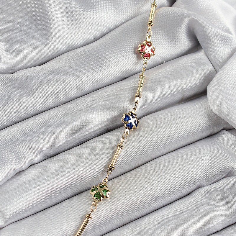 Pirinç Gold Renk Karışık Yonca Zirkon Taşlı Kadın Bileklik