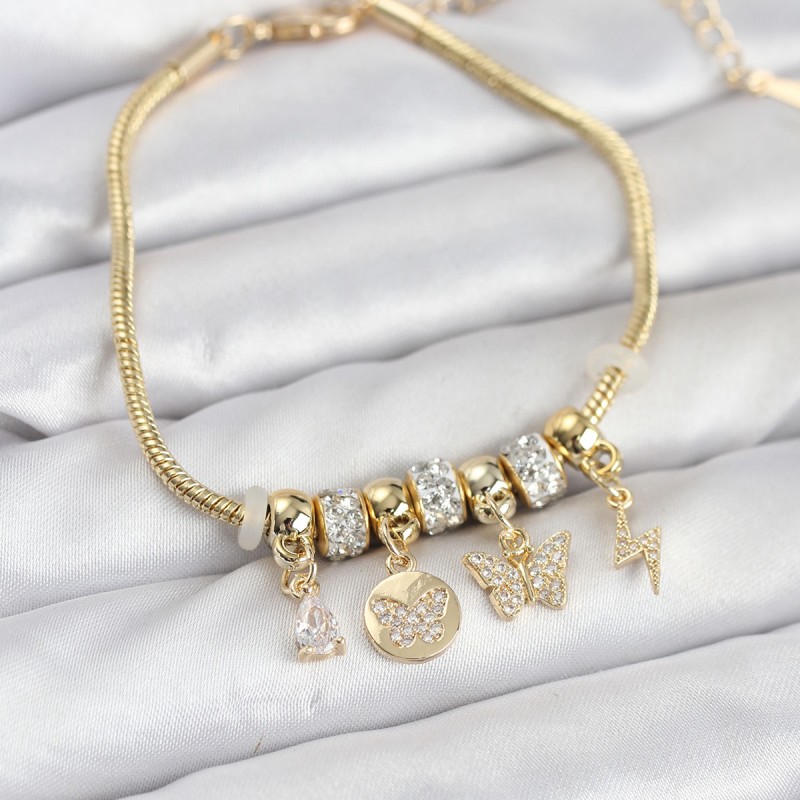 Pirinç Gold Renk Kelebek Charmlı Kadın Bileklik