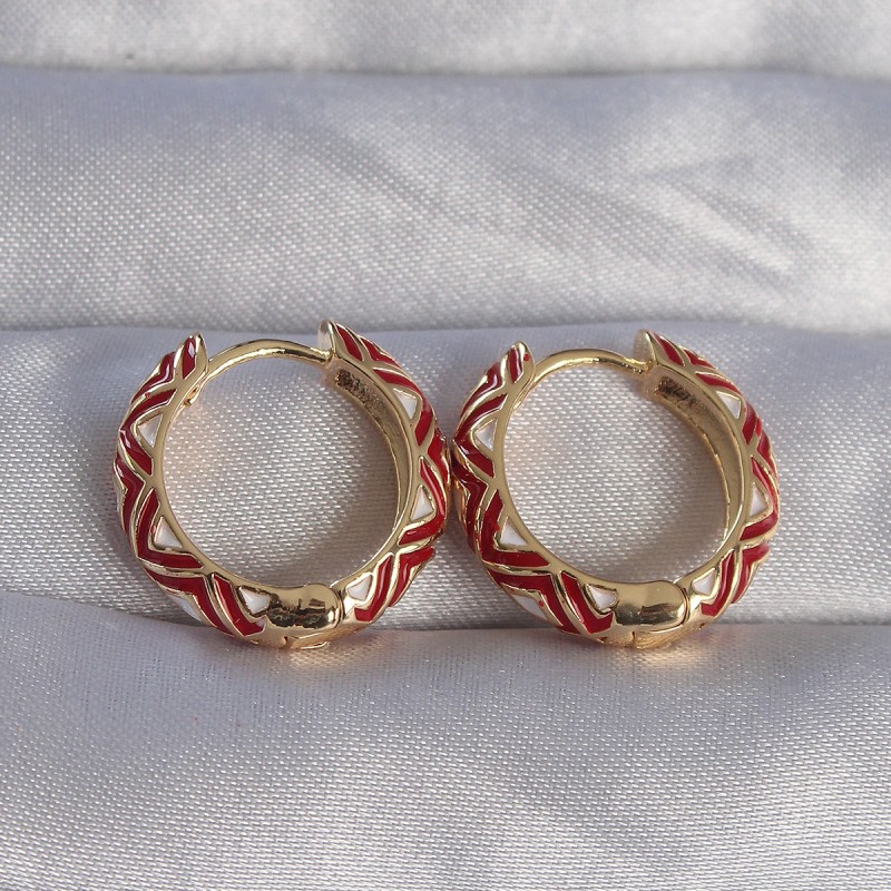 Pirinç Gold Renk Kırmızı Etnik Desenli Halka Küpe