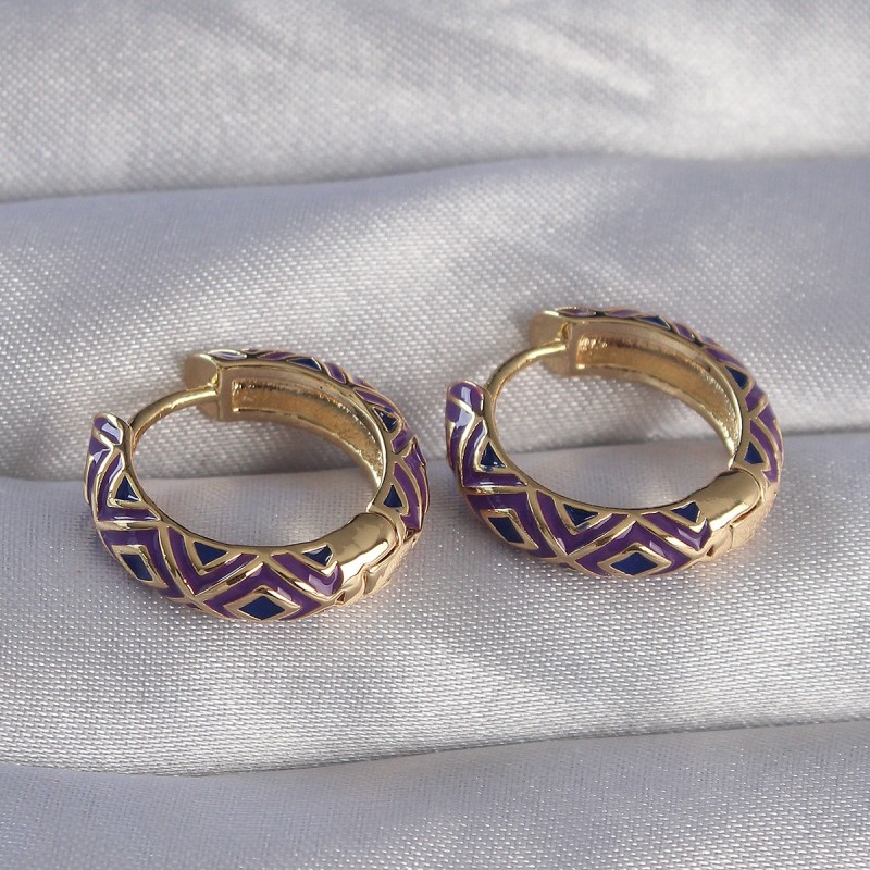 Pirinç Gold Renk Mor Etnik Desenli Halka Küpe