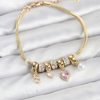 Pirinç Gold Renk Pembe Kalp Charmlı Kadın Bileklik