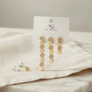 Pirinç Gold Renk Petek Model Kadın Küpe Seti