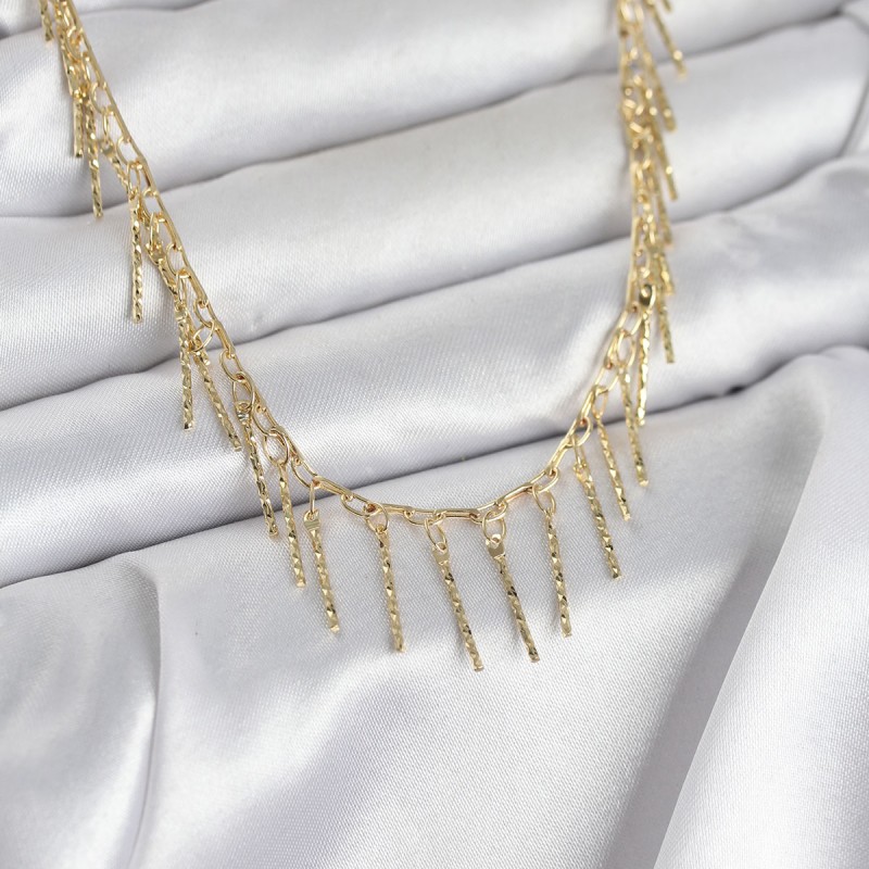 Pirinç Gold Renk Saçaklı Model Kadın Kolye