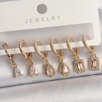 Pirinç Gold Renk Sallantı Zirkon Taşı Damla Model Kadın Küpe Seti