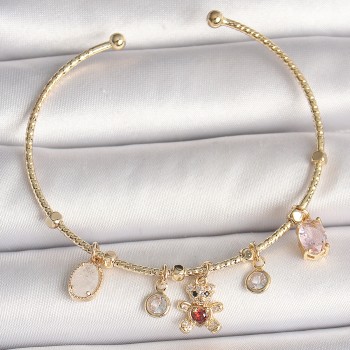 Pirinç Gold Renk Sallantı Zirkon Taşlı Ayıcık Figür Kırmızı Kalp Detay Charm Kadın Bileklik