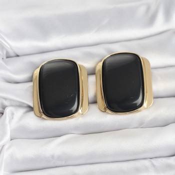 Pirinç Gold Renk Siyah Plaka Vintage Kadın Küpe