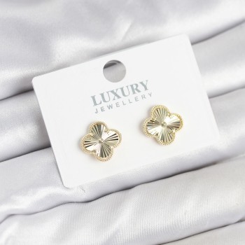 Pirinç Gold Renk Tekli Yonca Kadın Küpe