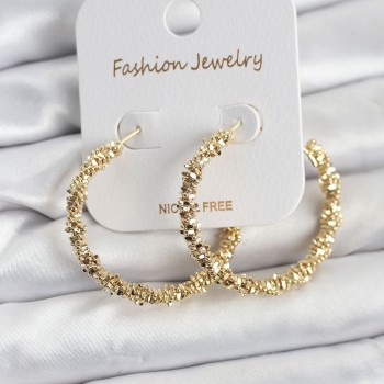 Pirinç Gold Renk Tırtıklı Halka Model Kadın Küpe