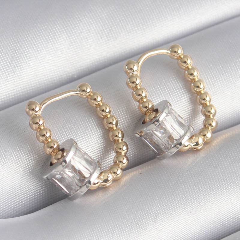 Pirinç Gold Renk Top Model Gümüş Zirkon Taşlı Kadın Küpe