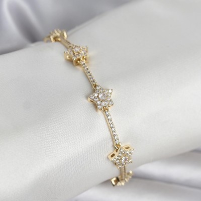 Pirinç Gold Renk Yıldız Model Zirkon Taşlı Kadın Bileklik