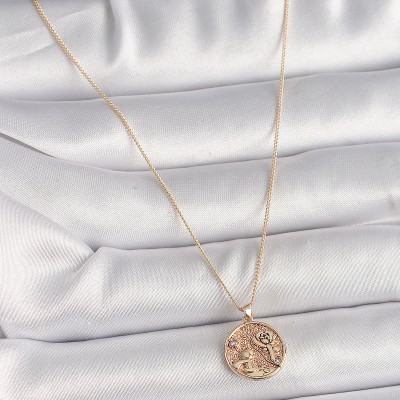 Pirinç Gold Renk Zirkon Taş Detaylı Gül İşleme Madalyon Model Kadın Kolye