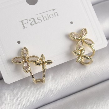 Pirinç Gold Renk Zirkon Taşlı 2'Li Çiçek Model Kadın Küpe