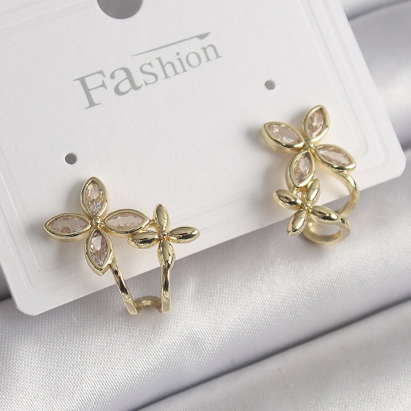 Pirinç Gold Renk Zirkon Taşlı 2'Li Çiçek Model Kadın Küpe