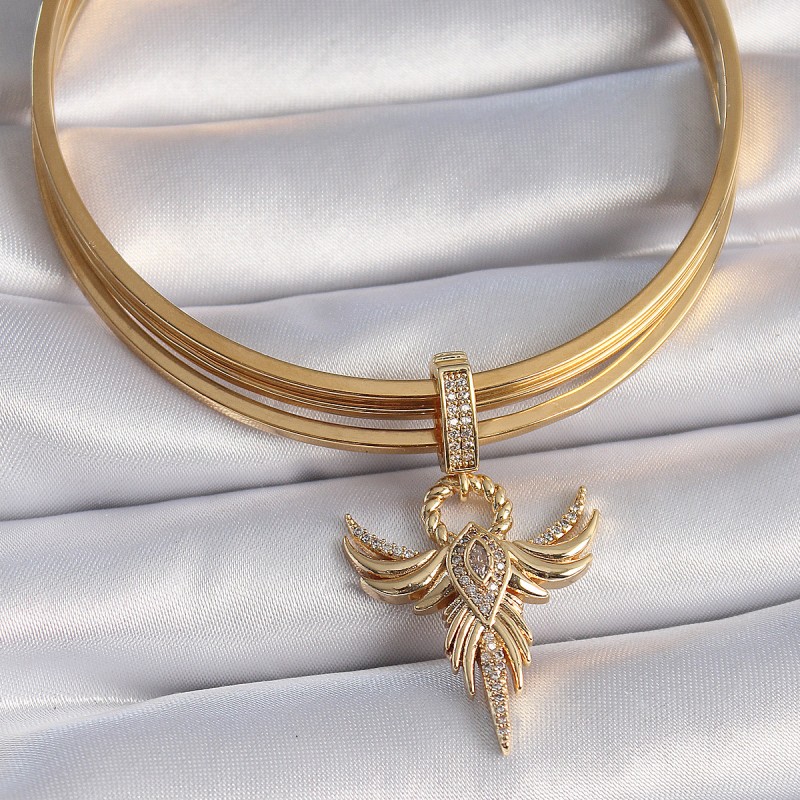 Pirinç Gold Renk Zirkon Taşlı Anka Kuşu Model Ajda Charm