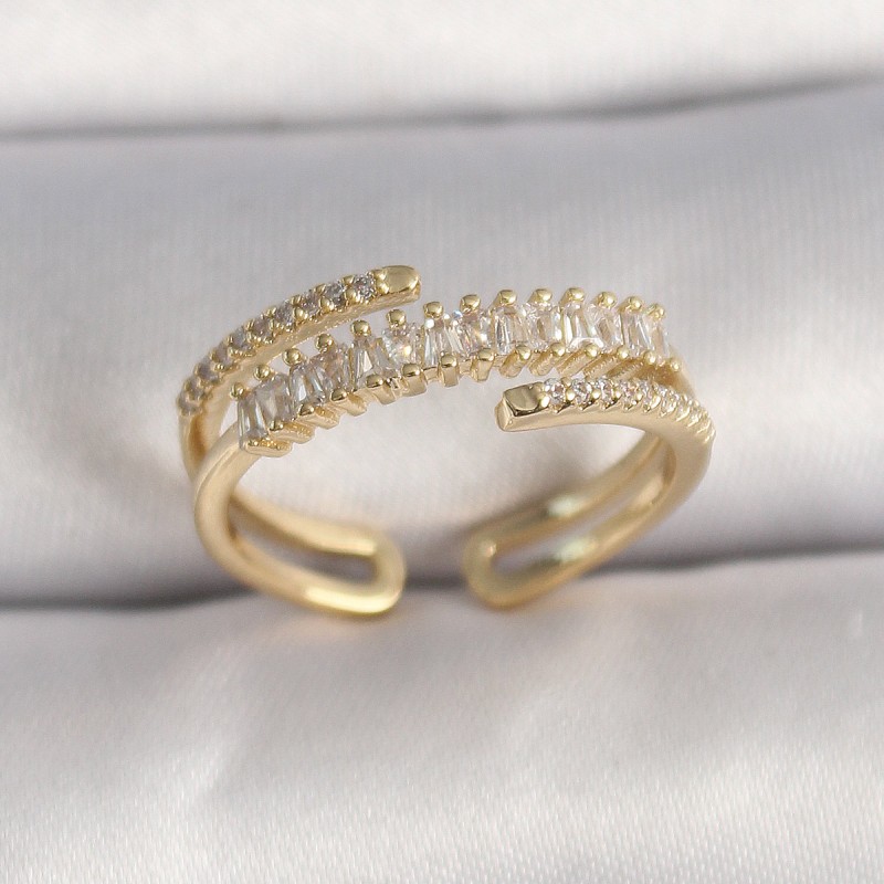 Pirinç Gold Renk Zirkon Taşlı Ayarlanabilir Kadın Yüzük