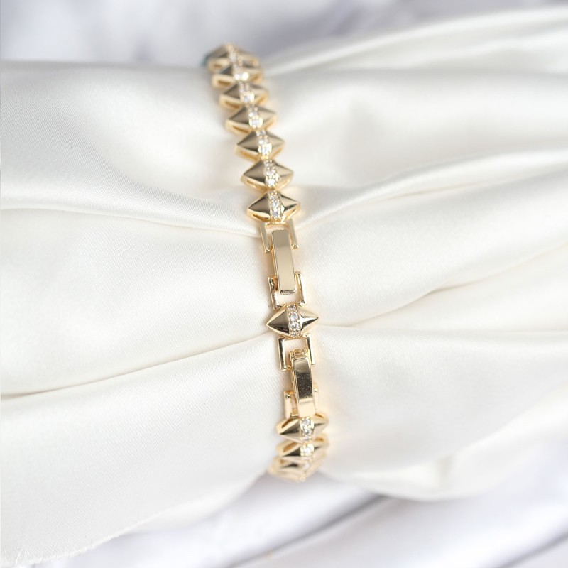 Pirinç Gold Renk Zirkon Taşlı Baklava Model Kadın Bileklik