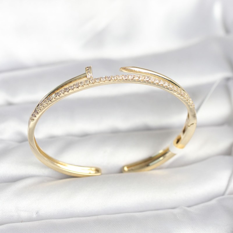 Pirinç Gold Renk Zirkon Taşlı Çivi Model Kadın Kelepçe Bileklik