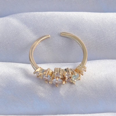 Pirinç Gold Renk Zirkon Taşlı Damla Detay Ayarlanabilir Yüzük