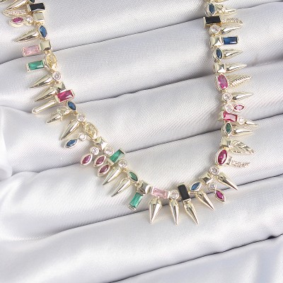 Pirinç Gold Renk Zirkon Taşlı Diken Model VIP Seri Kadın Kolye