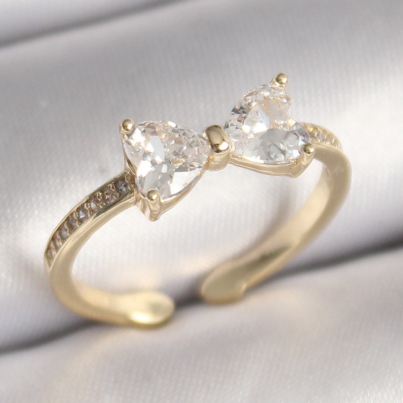 Pirinç Gold Renk Zirkon Taşlı Kalp Fiyonk Model Kadın Yüzük