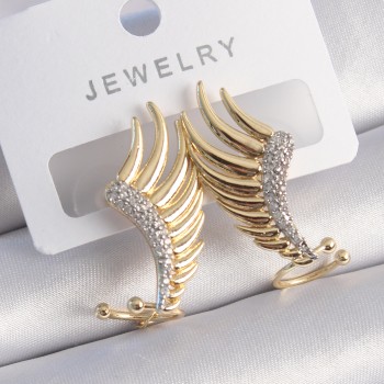 Pirinç Gold Renk Zirkon Taşlı Kanat Model Kadın Küpe