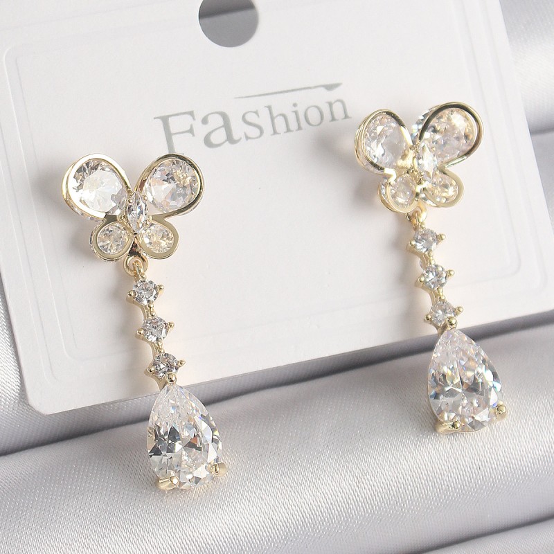 Pirinç Gold Renk Zirkon Taşlı Kelebek Model Sallantı Damla Taş Kadın Küpe