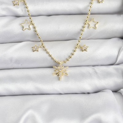 Pirinç Gold Renk Zirkon Taşlı Kutup Yıldızı Model Kadın Kolye