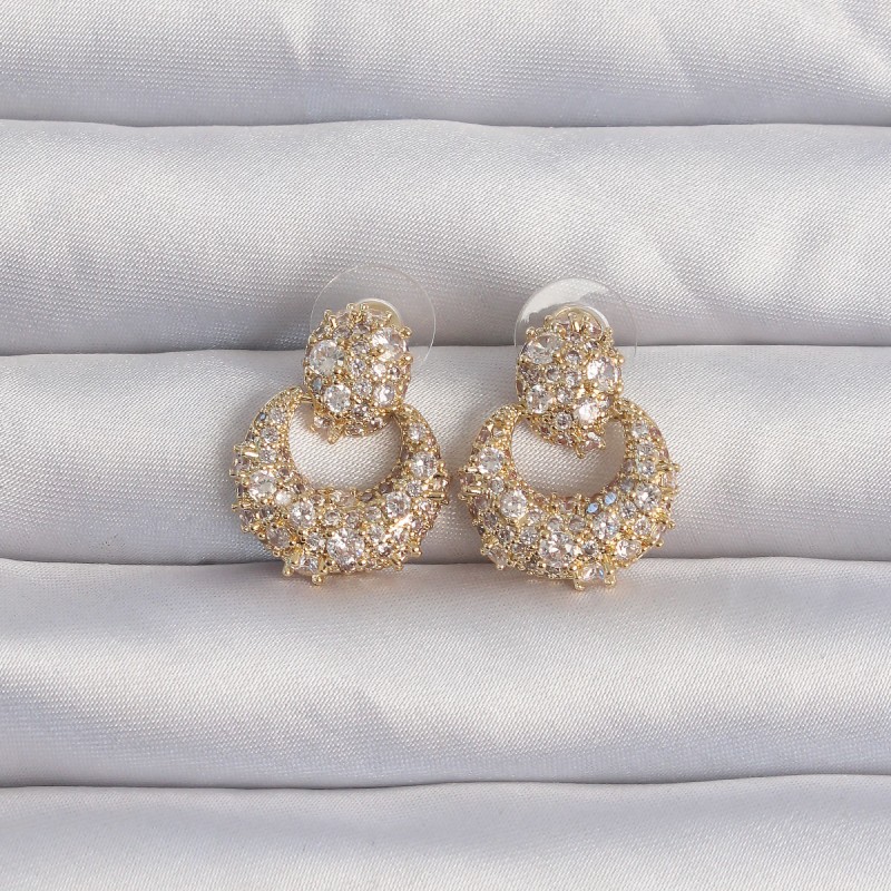 Pirinç Gold Renk Zirkon Taşlı Oval Form Küpe