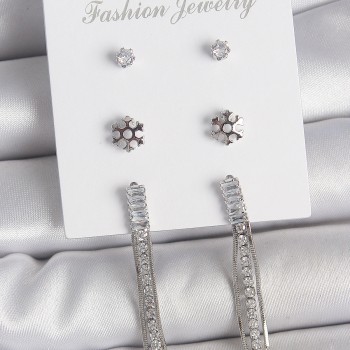 Pirinç Gold Renk Zirkon Taşlı Sallantılı Çiçek Detay 3 Çfit Kadın Küpe Seti