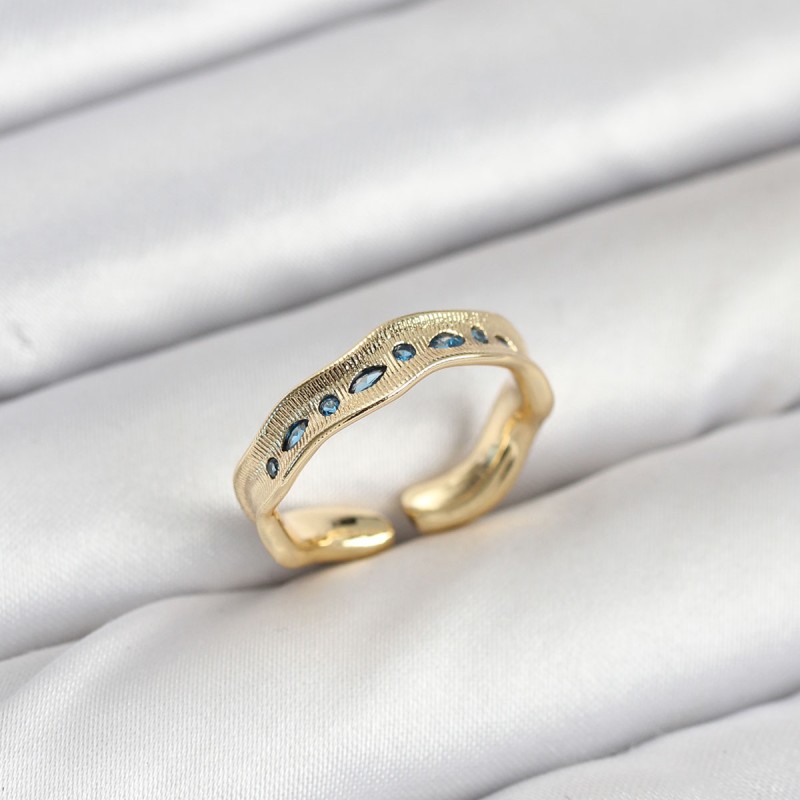 Pirinç Gold Renk Zirkon Taşlı Vintage Kadın Yüzük