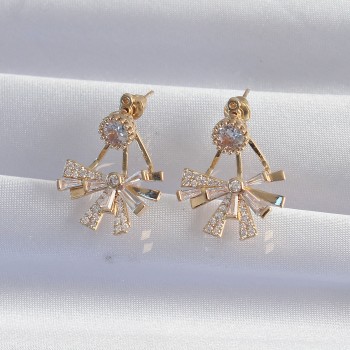 Pirinç Gold Renk Zirkon Taşlı Yassı Fiyonk Model Küpe