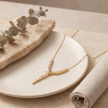 Pirinç Gold Renk Zirkon Taşlı Yılan Model Kadın Kolye